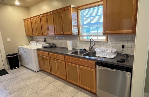 Tulsa Casa | Charming 2-bedroom two bath house in fantastic Tulsa with office/ fitness room