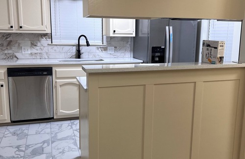 Mid City South Casa | Charming 2-bedroom house in wonderful Baton Rouge with AC, WiFi