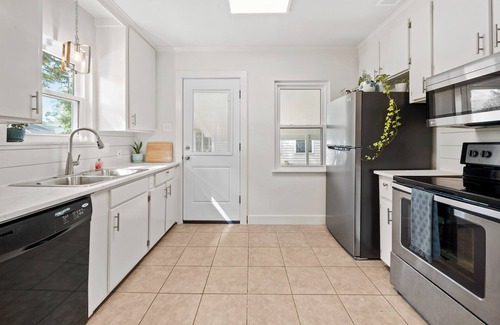 Highlands - Perkins Casa | Charming 2-bedroom Retreat near LSU
