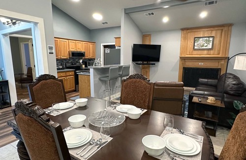 South Baton Rouge Condominio | Charming 2-bedroom condo with WiFi, AC in welcoming Baton Rouge