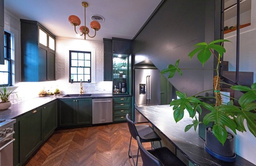 Mid City South Casa | Charming 2-bedroom in Garden District/Mid City Baton Rouge for 7 guests