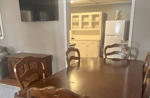 Chocowinity Casa | Charming 2-bedroom house with full access to Cotton Patch Landing Marina!
