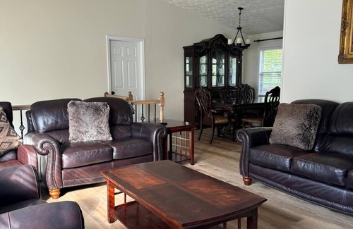 Douglasville Casa | Charming 2-bedroom house with AC and WiFi in fantastic Douglasville