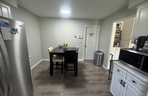 Westover Casa | Charming 2-Bedroom Home