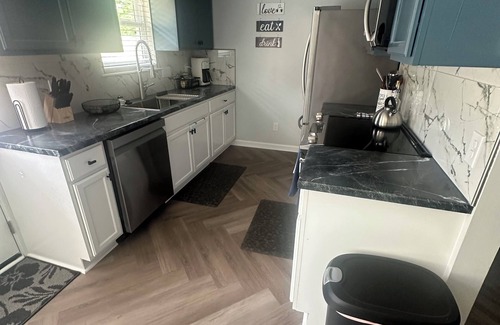 Cape Fear Casa | Charming 2-bedroom 2 bathroom villa in welcoming Fayetteville with AC, WiF