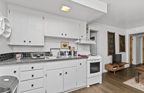 Great Falls Apartamento | Charming 2 Bedroom Apartment