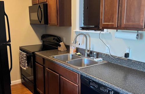 South Riverside Casa | Charming 2-bedroom house close to stadium and hospitals