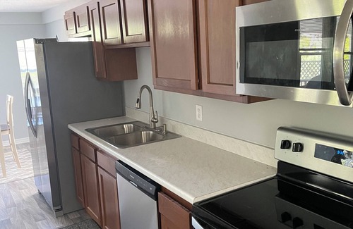 Brentwood Casa | Charming 2-bedroom house in fabulous Jacksonville with WiFi, AC Tv in every room