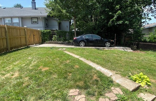 Kansas City Casa | Charming 2-bedroom house near Downtown Kansas City with fenced yard