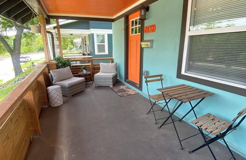 Kansas City Casa | Charming 2-bedroom house near Downtown Kansas City with fenced yard