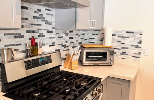 Granada Hills South Casa | Charming 2-bedroom house in Granada Hill- Los Angeles