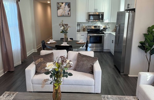 Fillmore Casa | Charming 2-Bedroom Getaway in Gentilly, New Orleans