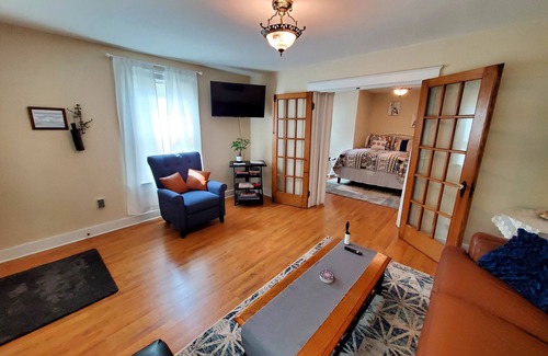 Mid-City Apartamento | Charming 2-bedroom apartment in quiet New Orleans neighborhood