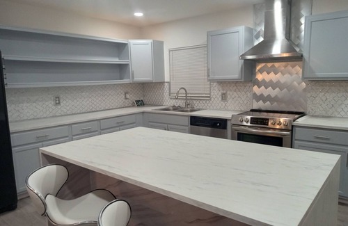 North Miami Casa | Charming 2-bedroom house in delightful North Miami with WiFi, fitness room