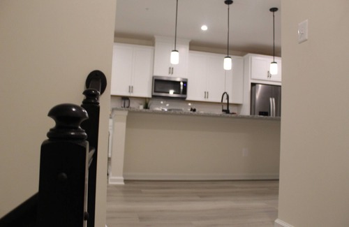 Owings Mills Condominio | Charming 2-bedroom condo with fitness room and AC in Owings Mills