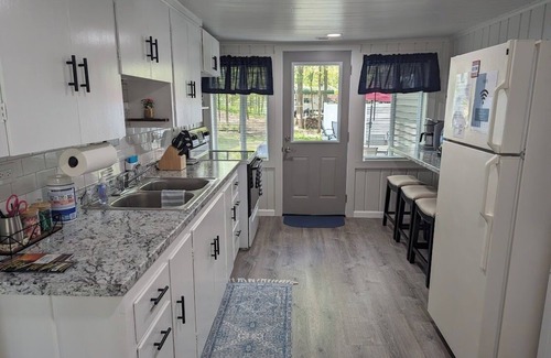 Prudenville Casa | Charming 2-bedroom house in beautiful Prudenville with lake access.