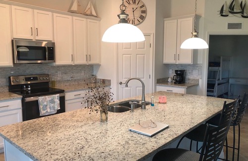 Punta Gorda Villa | Charming 2-bedroom villa with AC and WiFi in marvelous Babcock Ranch.