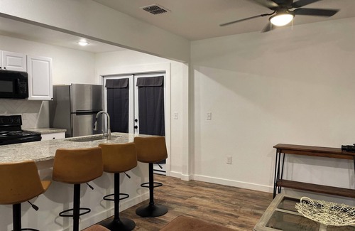 Southside Casa | Charming 2-bedroom house south of downtown San Antonio