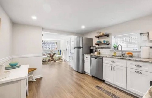 Ventnor City Apartamento | Charming 2-bedroom apartment with AC, WiFi in peaceful Ventnor City