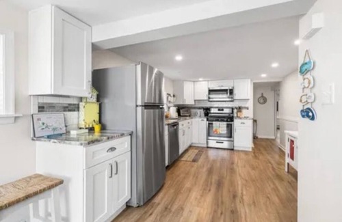 Ventnor City Apartamento | Charming 2-bedroom apartment with AC, WiFi in peaceful Ventnor City