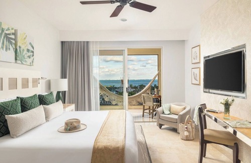 Punta Sam Complejo | Charming 2-bedroom villa all-inclusive package at Villa Del Palmar Resort Cancún