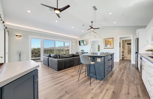 Vichy Springs Villa | Charming 2-bedroom Villa w/The best view in Napa - Month long stays