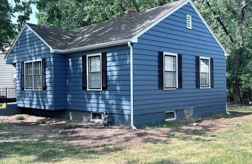 Topeka Casa | Charming 2-bedroom with AC, WiFi Kansas Escapes 3