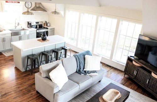 Rolla Casa | Charming 2-bedroom with, WiFi in peaceful Rolla