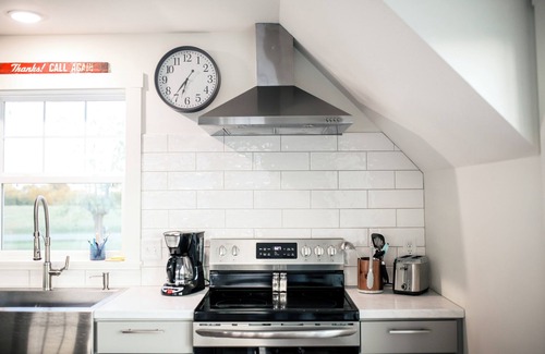Rolla Casa | Charming 2-bedroom with, WiFi in peaceful Rolla