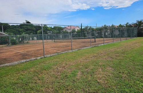 Kingston Casa | Charming 2-bedroom house in St. Catherine Parish with WiFi, AC