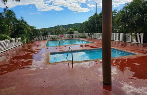 Kingston Casa | Charming 2-bedroom house in St. Catherine Parish with WiFi, AC