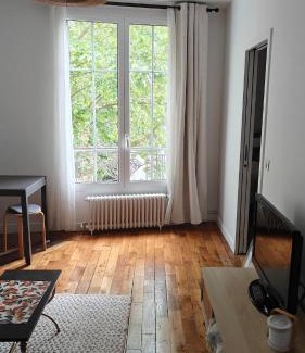 Chaville Apartamento | Charming 2-room refurbished apartment