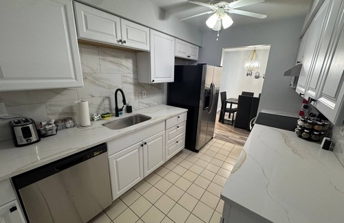 Mount Laurel Casa | Charming 2-bedroom townhome with AC, WiFi in Pleasant Mount Laurel Township