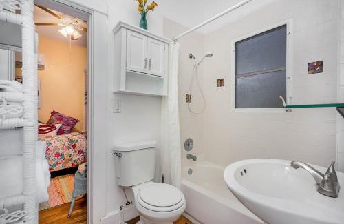 Melbourne Casa | Charming 2Bd 1Bth Cottage near River - Melwood