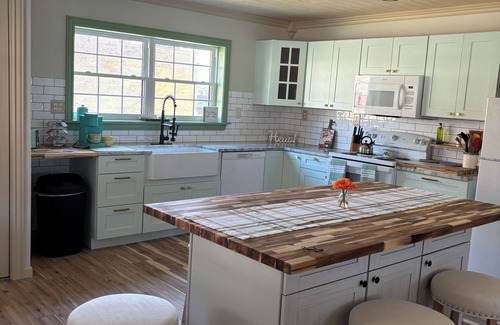 Renovo Casa | Charming 2bd 2bth house with AC, Wi-Fi in enchanting Renovo, Pa.