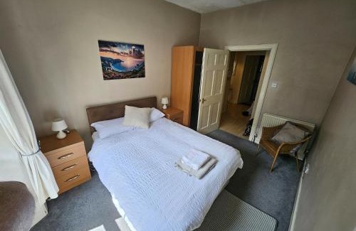 Tollcross Apartamento | Charming 2BD Flat 10 Minutes to Edinburgh Castle