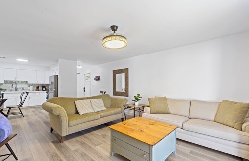 Iona Casa | Charming 2BD Near Ft. Myers Beach