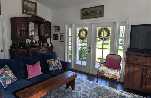 Fernandina Beach Cabaña | Charming 2bdrm cottage in beautiful & historic Fernandina Beach on Amelia Island