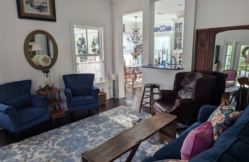 Fernandina Beach Cabaña | Charming 2bdrm cottage in beautiful & historic Fernandina Beach on Amelia Island