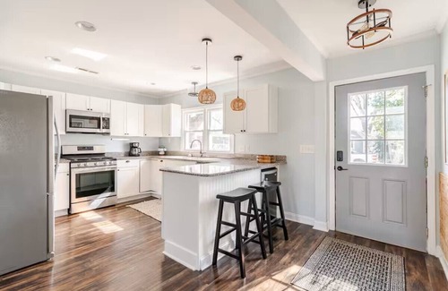 South Belmont Casa | Charming 2BR, 2BA home in Belmont, steps from Stowe Manor and Downtown!