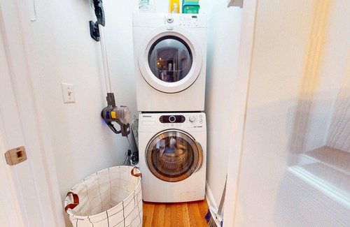 Smoketown Jackson Casa | Charming 2BR/2BA Near NuLu/Downtown Area Hospitals