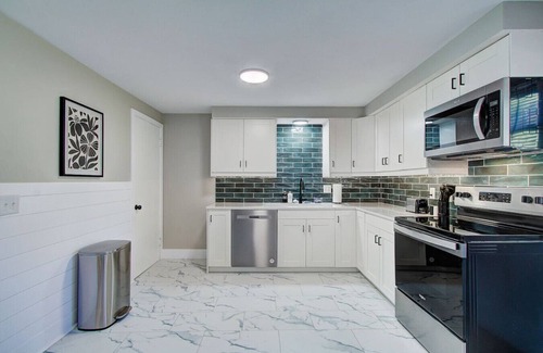 North Canton Apartamento | Charming 2BR Apt | Close to Local Attractions