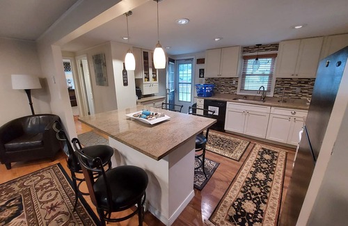 Narragansett Casa | Charming 2BR cottage, new deck, grill, AC, open floor plan, Washer/Dryer & MORE!
