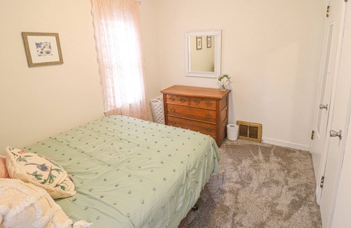 Wausau Casa | Charming 2BR Home Mins from Rib Mt & Hospital/Pet friendly
