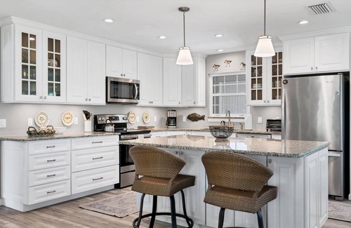 Boca Grande Casa | Charming 2BR home with pool view in Boca Grande's North End, perfect for relaxation.