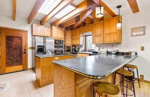 Breckenridge Casa | Charming 2BR Mountain Getaway - Near Hiking Trails