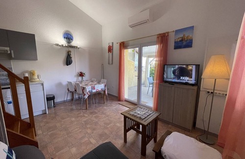 Saint-Cyprien Plage Villa | Villa con Climatización, Piscina y Tenis a 200m de la Playa en Saint Cyprien