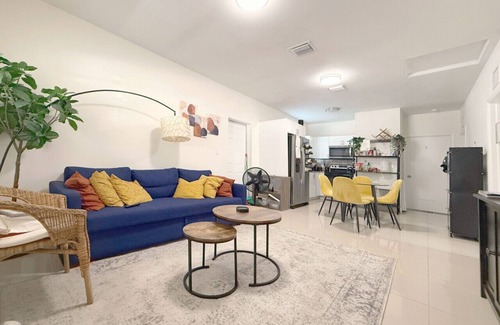 Liberty City Casa | Charming 2BR w/ Housemate