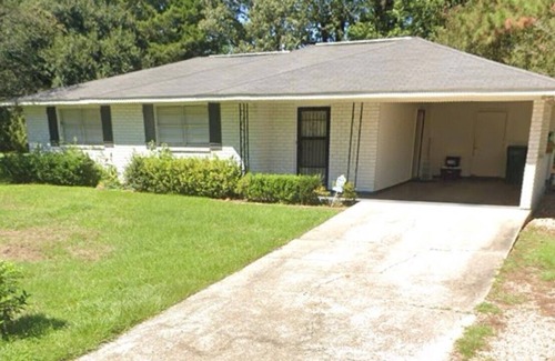 St. Francisville Casa | Charming 3-bedroom house in the heart of Saint Francisville La.