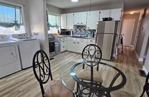 Brownsburg Casa | Charming 3-Bdrm Home in Brownsburg with Game Room, Yard & Fast WiFi DOG friendly